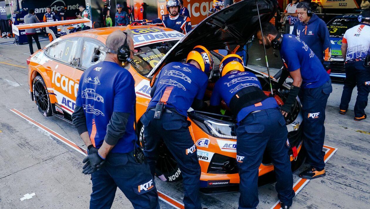 competitive mechanics